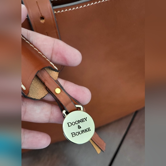 EUC Alto CAMILLA Dooney & Bourke Brown Leather Satchel Bag - Picture 14 of 16